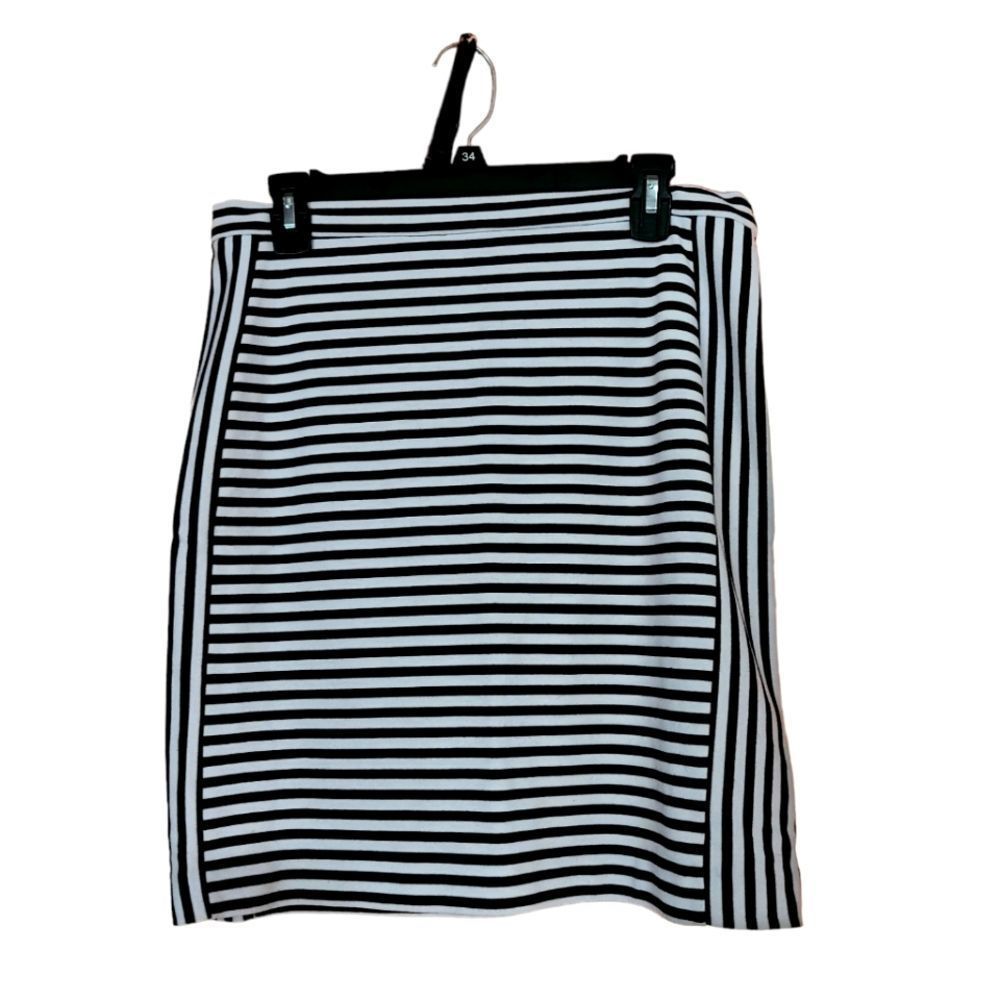 Banana Republic Size 10 Black an White Used Skirt